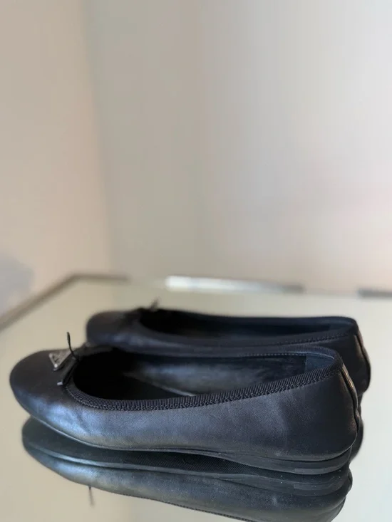 Prada Black Leather Triangle Logo Bow Flat 36.5 - Picture 8 of 11